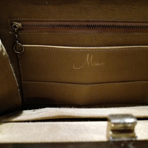 ๐๐MANON VERY RARE VINTAGE PURSE ๐ A NICE GIFT GIVING!!!๐ - Picture 10 of 16